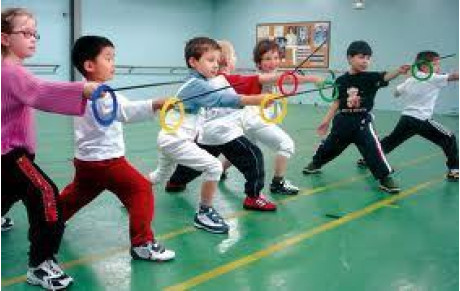 Ecole d'escrime à partir de 6 ans.